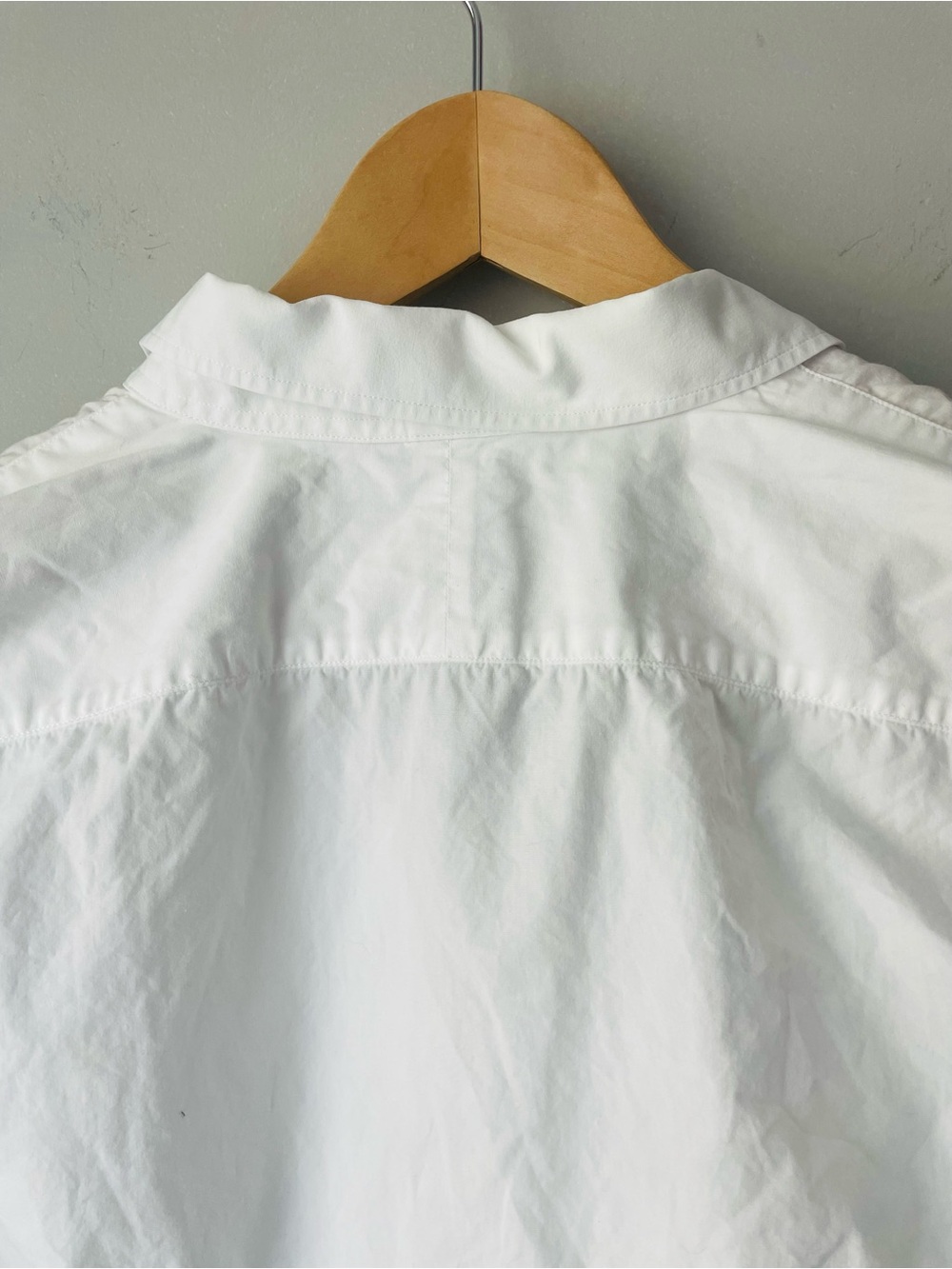 Lauren Ralph Lauren Monogram Classic White Button-Up Shirt - Picture 6 of 6
